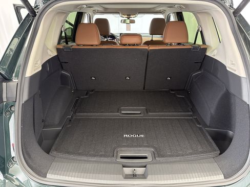 New 2026 Nissan Rogue Platinum AWD/4WD image 11
