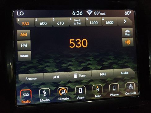 Used 2019 Jeep Cherokee Limited AWD/4WD image 25