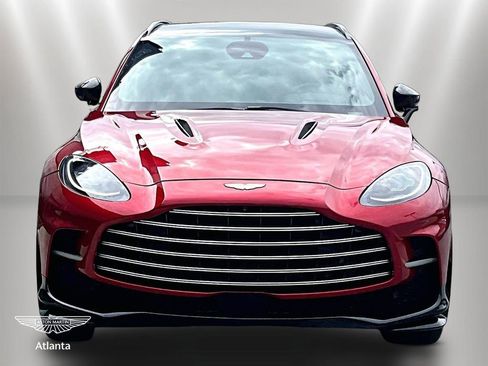 Used 2023 Aston Martin DBX 707 image 3