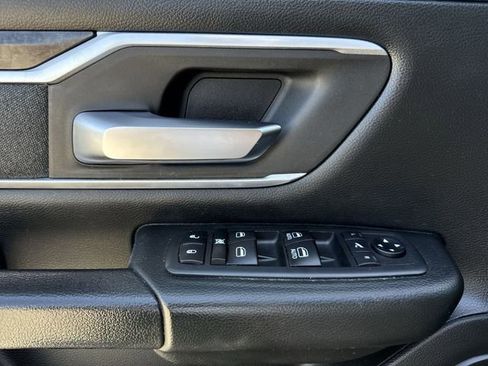 Used 2020 RAM 1500 Big Horn AWD/4WD image 22