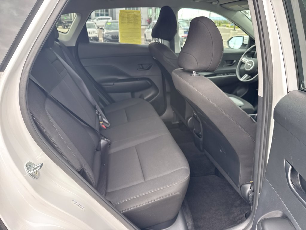 Used 2025 Hyundai Kona SEL AWD/4WD image 27