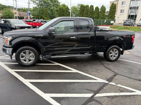 Used 2018 Ford F150 XLT w/ Equipment Group 302A Luxury AWD/4WD image 4