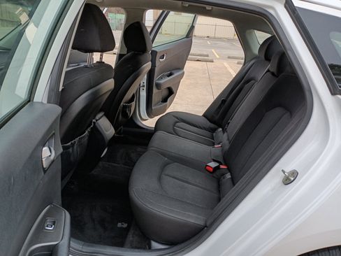 Used 2018 Kia Optima LX image 12