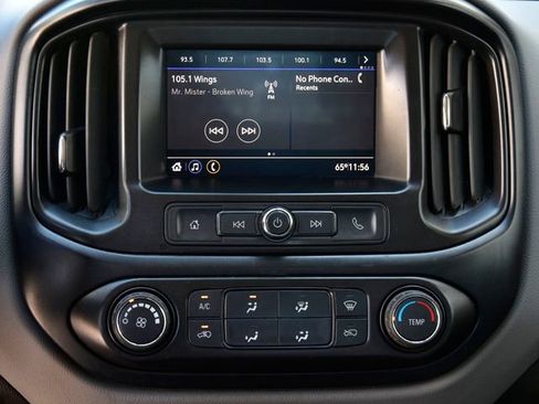 Used 2022 Chevrolet Colorado W/T w/ WT Convenience Package AWD/4WD image 17