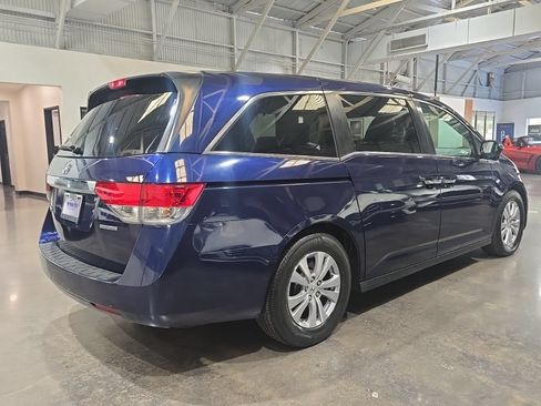 Used 2016 Honda Odyssey SE image 11
