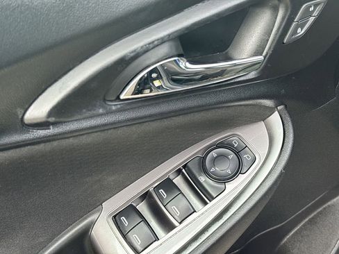 Used 2019 Chevrolet Malibu LS w/ LPO, Convenience Package 1 image 15