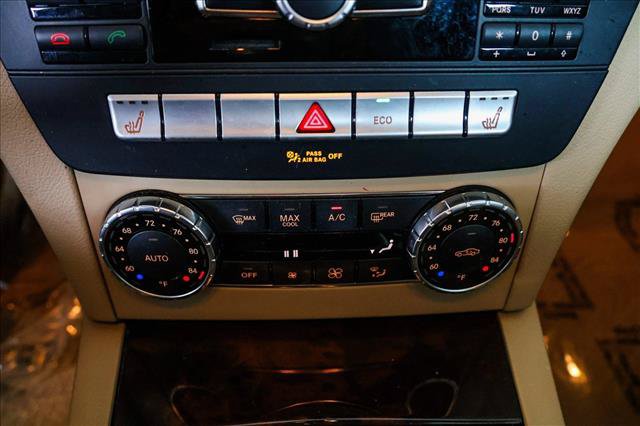 Used 2013 Mercedes-Benz C 300 4MATIC Sedan image 21