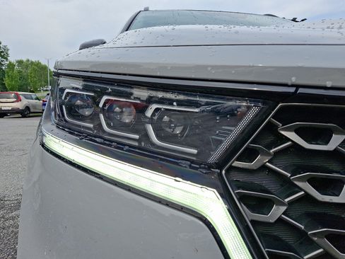 Used 2022 Kia Sorento SX Prestige AWD/4WD image 9