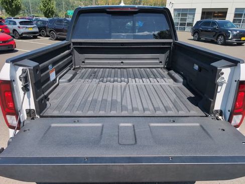 New 2026 Honda Ridgeline Black Edition image 14