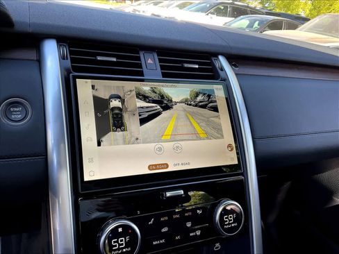 New 2025 Land Rover Discovery S image 20
