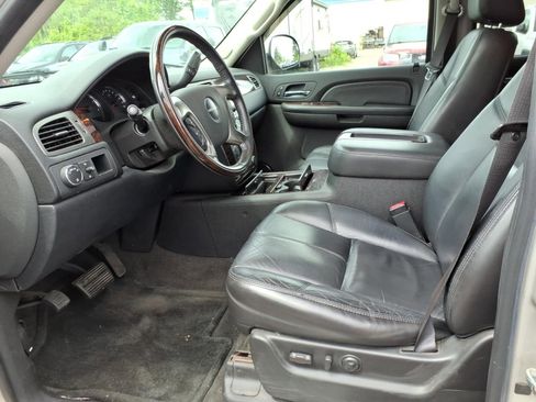 Used 2007 GMC Yukon Denali AWD/4WD image 10