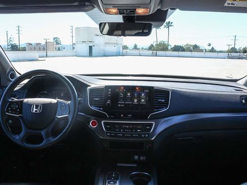 Certified 2021 Honda Pilot Special Edition image 11