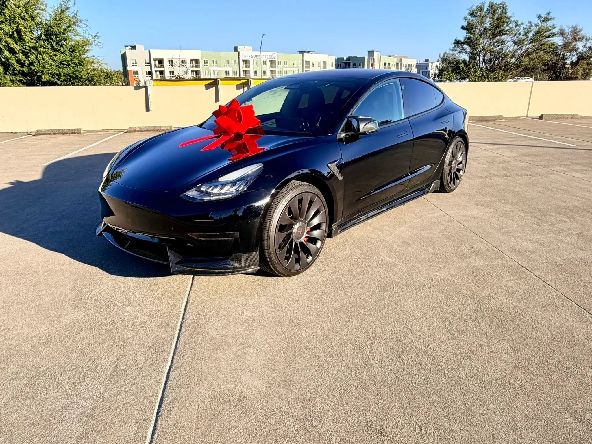 Used 2018 Tesla Model 3 Mid Range RWD image 1