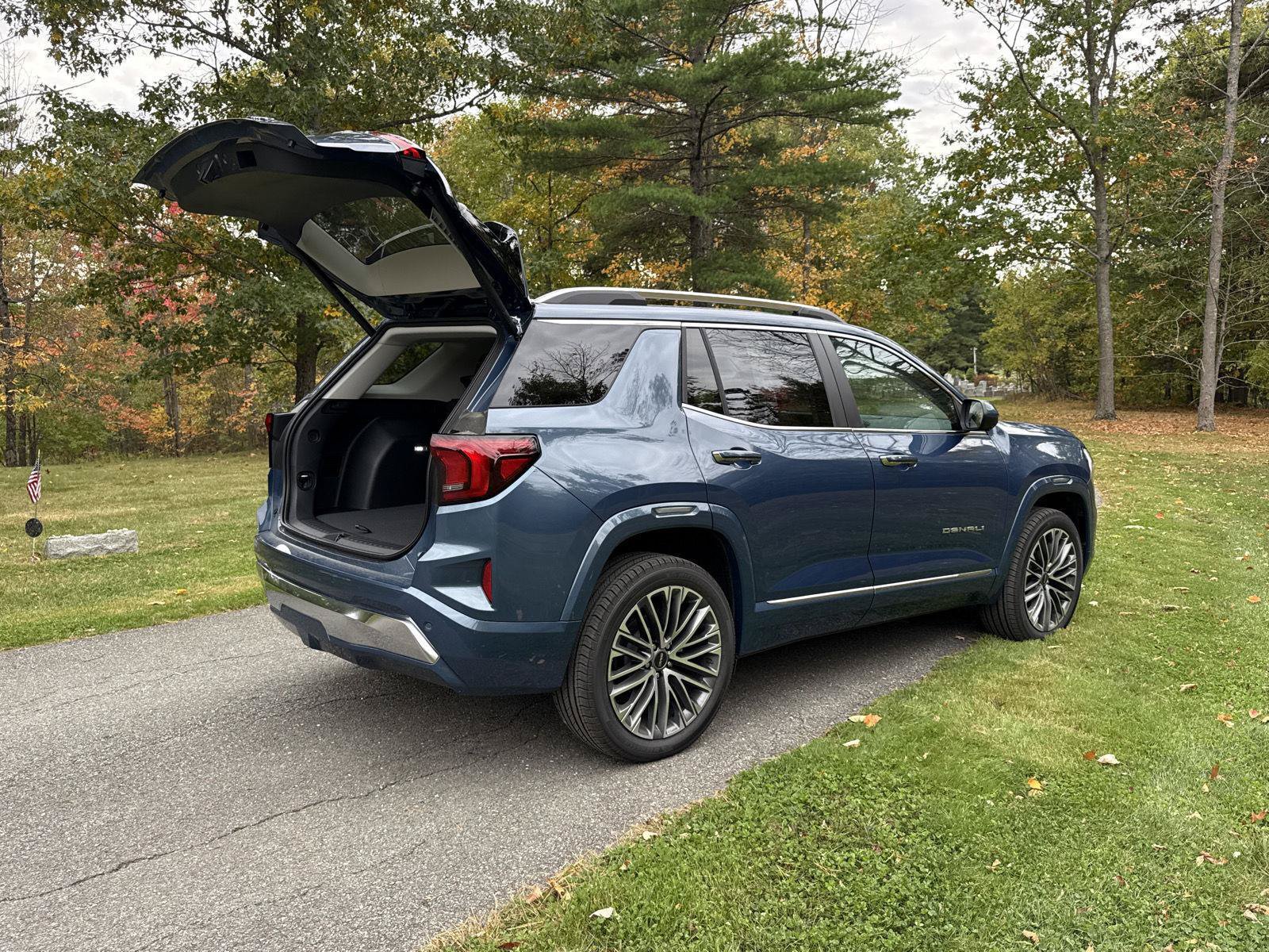 New 2027 GMC Terrain Denali AWD/4WD image 11