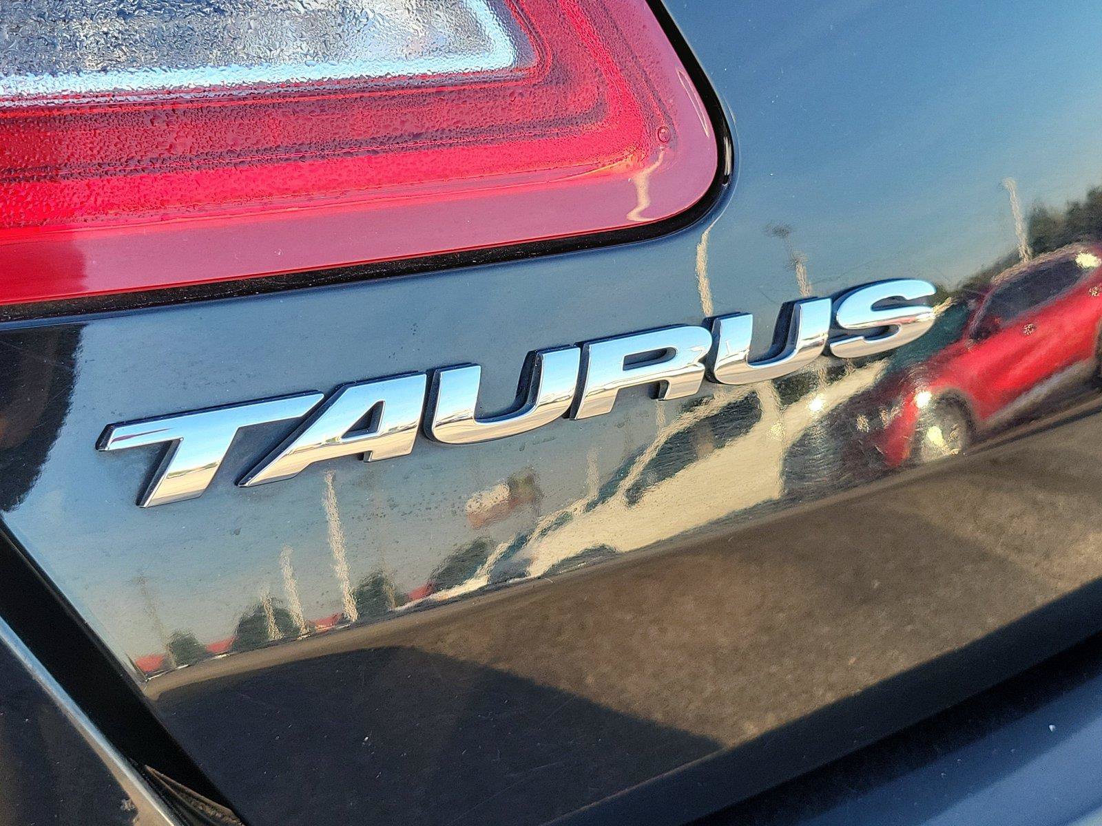 Used 2017 Ford Taurus SHO AWD/4WD image 6