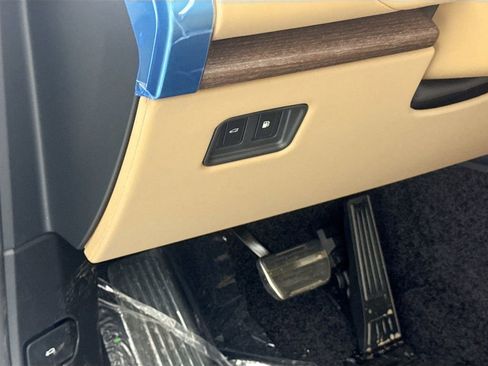 New 2026 Land Rover Range Rover SE image 10