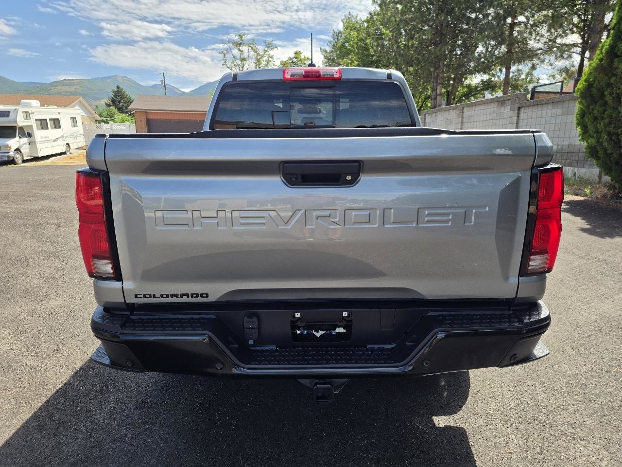 Used 2025 Chevrolet Colorado Z71 w/ Z71 Convenience Package 2 AWD/4WD image 4