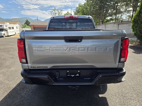 Used 2025 Chevrolet Colorado Z71 w/ Z71 Convenience Package 2 AWD/4WD image 4