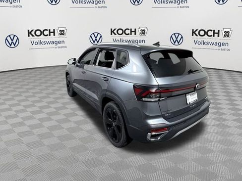 New 2026 Volkswagen Taos SEL image 7