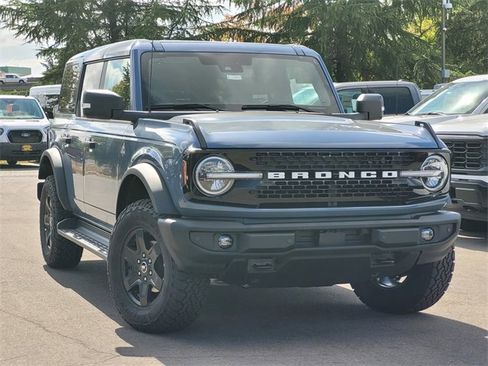 New 2025 Ford Bronco Outer Banks image 1