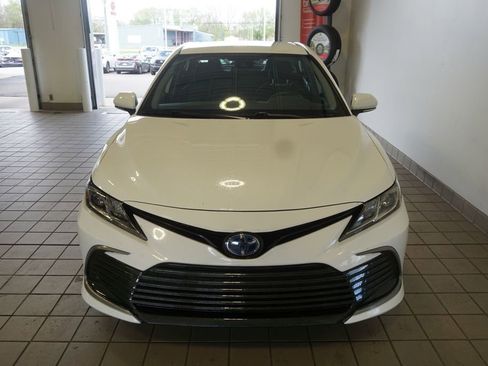 Used 2023 Toyota Camry LE FWD image 7
