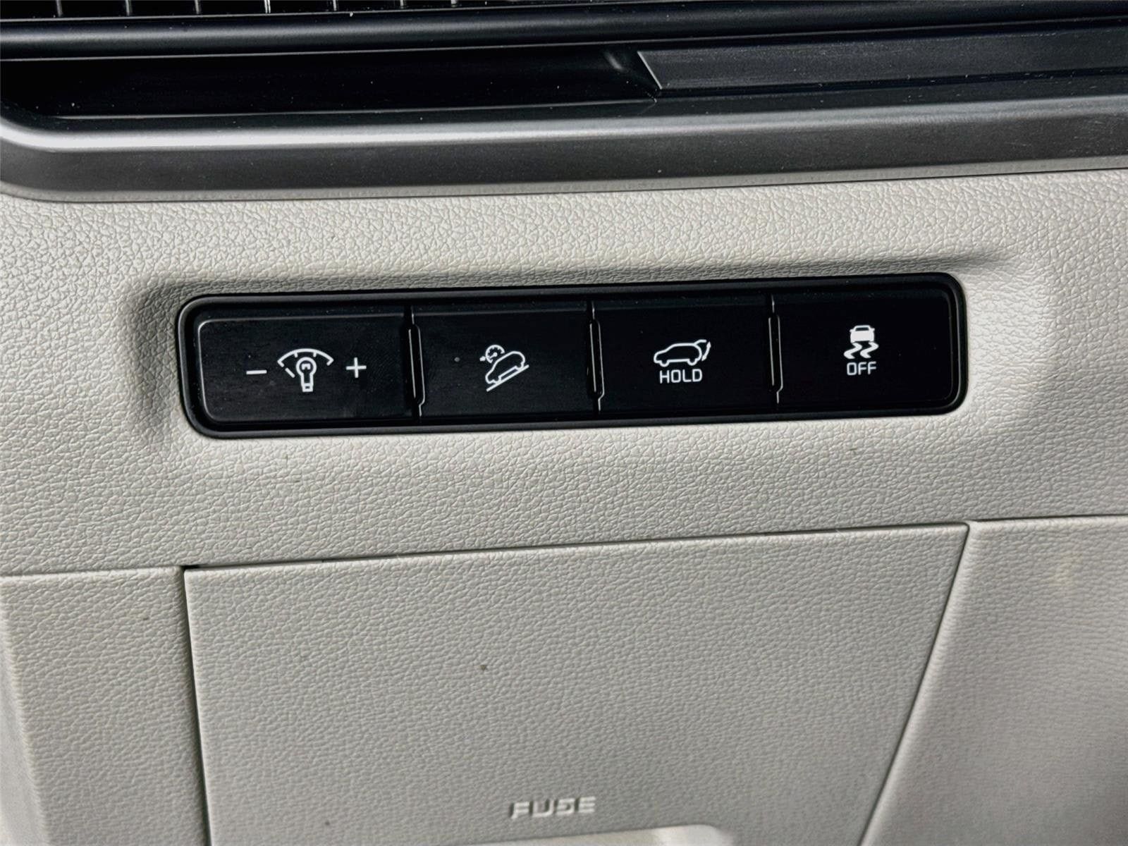 Certified 2023 Kia Telluride EX w/ EX Captain's Chair Package FWD image 10