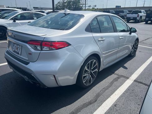 Used 2020 Toyota Corolla SE w/ SE Premium Package FWD image 7