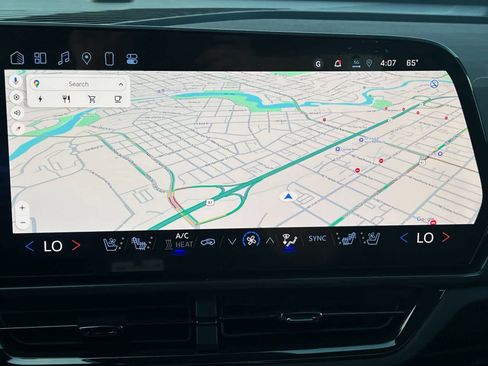 New 2025 Chevrolet Equinox EV RS w/ Convenience Package II image 19