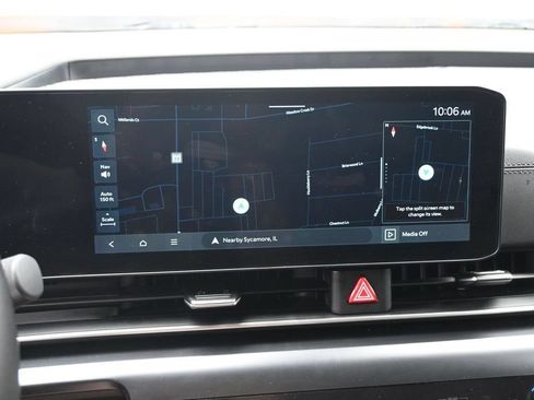 Used 2026 Kia Carnival FWD image 19