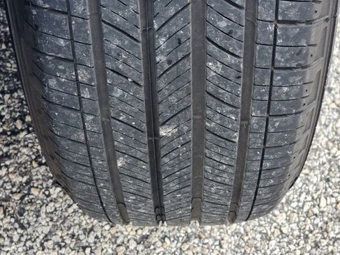 Used 2024 Chevrolet Equinox LT w/ LPO, Floor Liner Package image 11