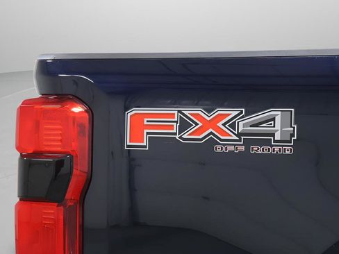 Used 2023 Ford F250 Lariat w/ Lariat Ultimate Package AWD/4WD image 38