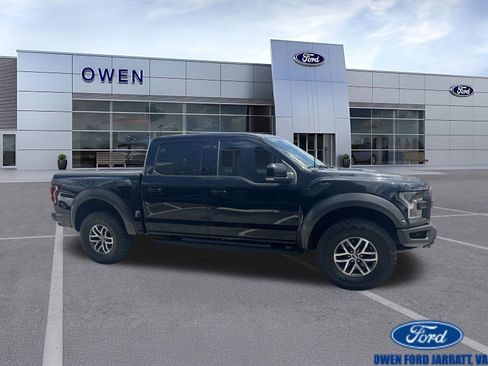 Used 2018 Ford F150 Raptor w/ Equipment Group 802A Luxury AWD/4WD image 3