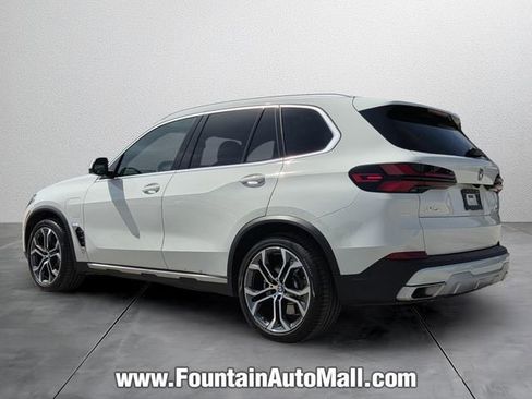 Used 2026 BMW X5 xDrive50e w/ Parking Assistance Package AWD/4WD image 3