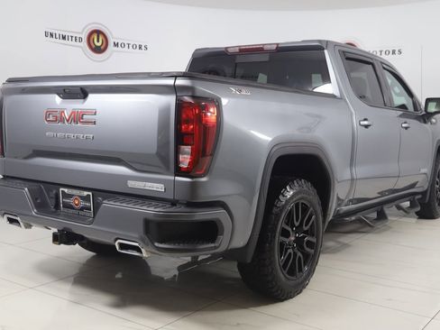 Used 2020 GMC Sierra 1500 Elevation w/ Elevation Value Package image 3