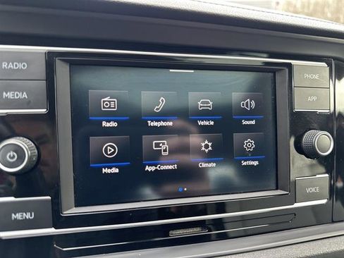 Certified 2020 Volkswagen Jetta R-Line image 29