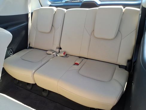 Used 2019 Nissan Armada SL w/ Premium Package image 6