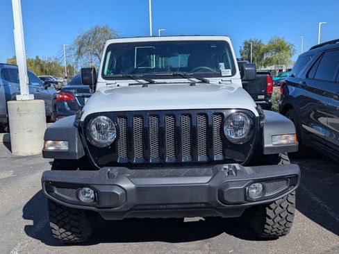 Used 2021 Jeep Wrangler Sport image 2