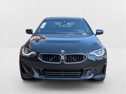 Used 2025 BMW 230i xDrive Coupe image 5