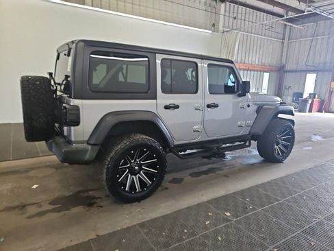 Used 2020 Jeep Wrangler Unlimited Sport S image 4