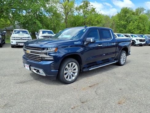 Used 2020 Chevrolet Silverado 1500 High Country w/ Technology Package AWD/4WD image 8