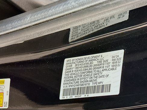 Used 2025 Honda Pilot TrailSport image 12