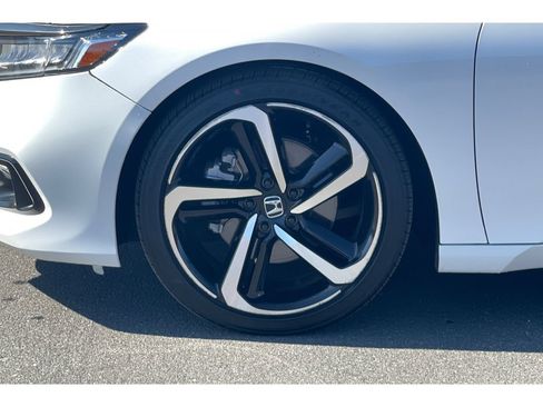 Used 2022 Honda Accord Sport image 41
