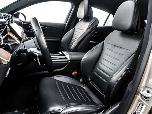 Certified 2024 Mercedes-Benz GLC 300 4MATIC image 18