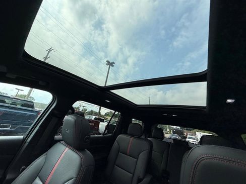 Used 2024 Chevrolet Traverse RS w/ LPO, Floor Liner Package image 2