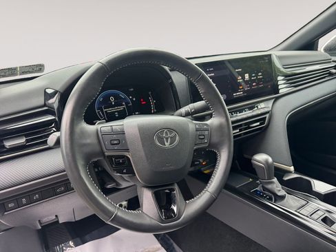 Used 2025 Toyota Camry SE w/ Multimedia Upgrade Package FWD image 12