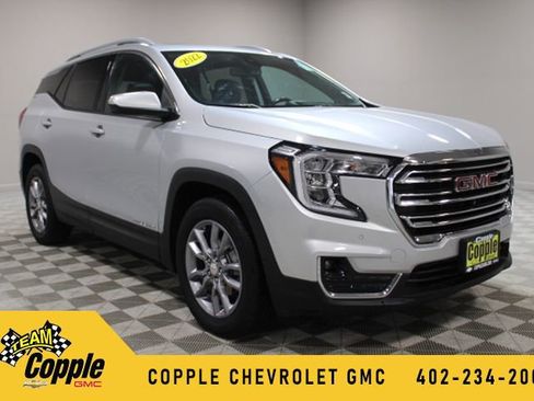 Certified 2022 GMC Terrain SLT w/ Tech Package image 1