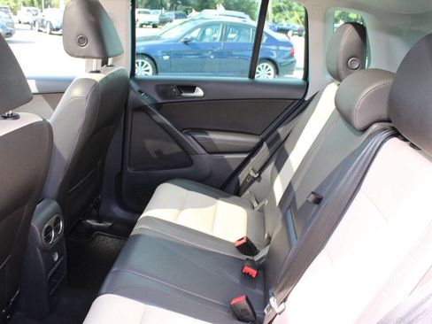 Used 2017 Volkswagen Tiguan Wolfsburg Edition image 19