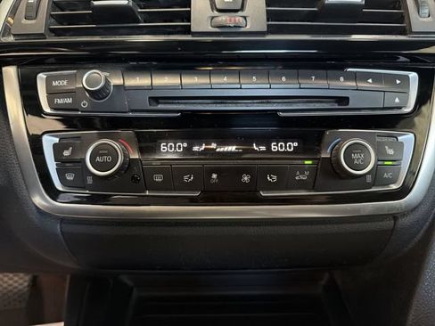 Used 2016 BMW 428i xDrive Convertible AWD/4WD image 19