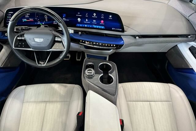 Certified 2026 Cadillac Optiq Sport 2 AWD/4WD image 13