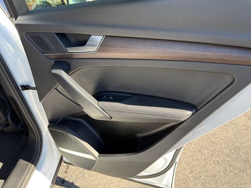 Used 2024 Audi Q5 2.0T Premium Plus image 13